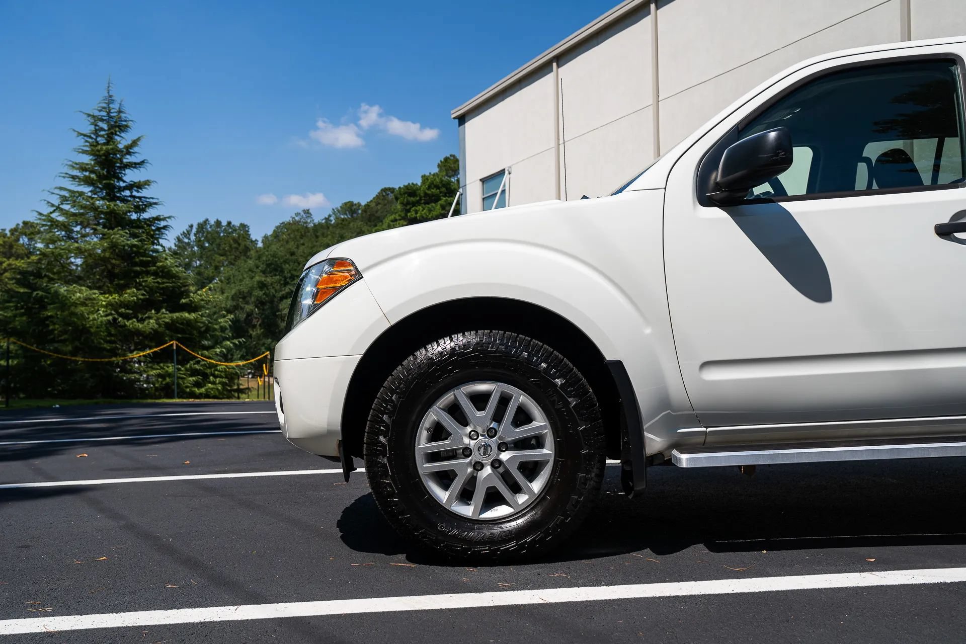 Used 2019 Nissan Frontier SV RWD image 3