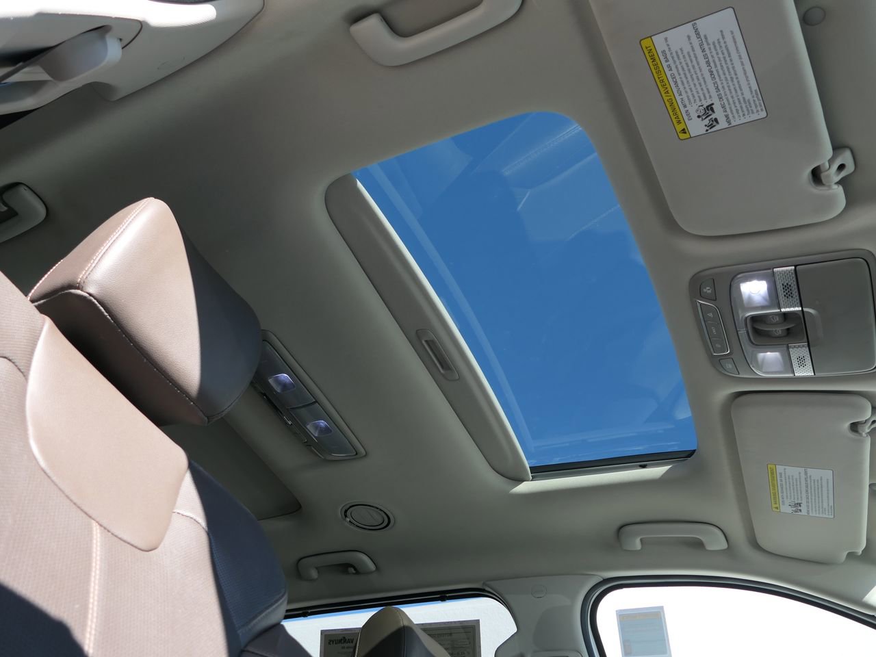 Used 2022 Kia Telluride SX w/ Towing Package image 28