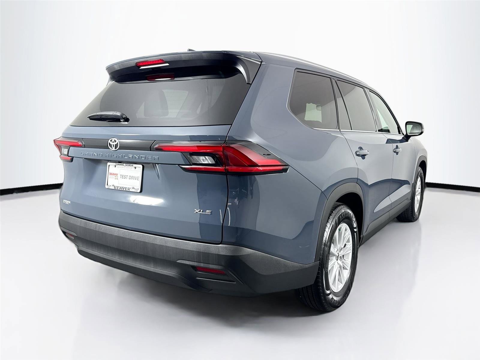 Certified 2025 Toyota Grand Highlander FWD image 12