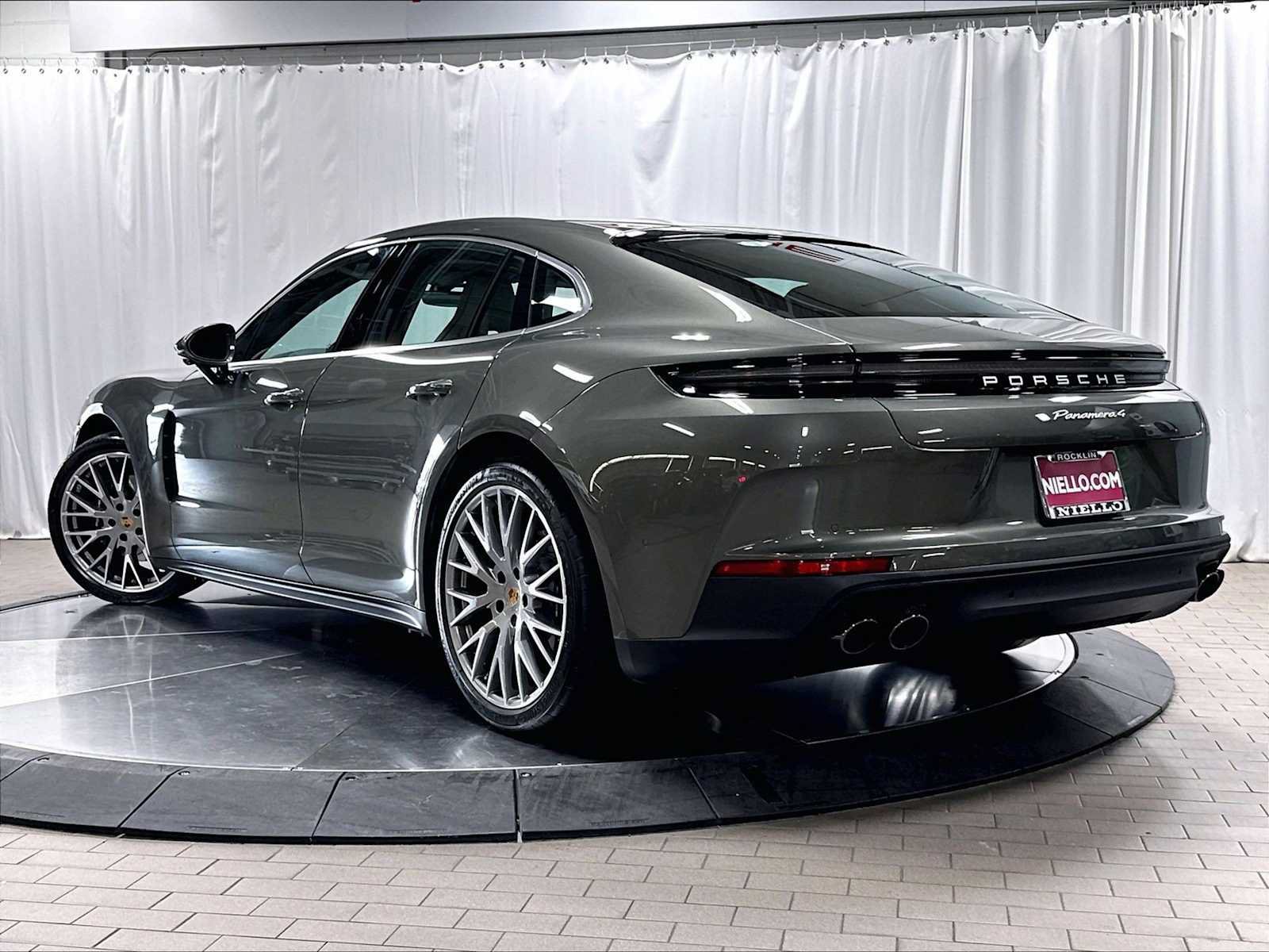 Used 2025 Porsche Panamera 4 AWD/4WD image 3