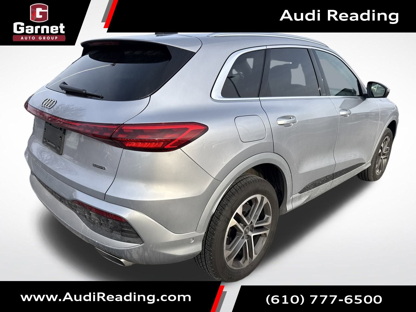 Used 2025 Audi Q5 Premium w/ Convenience Package image 5