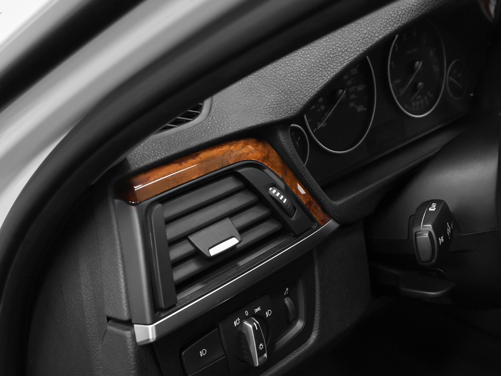 Used 2014 BMW 328i xDrive Sedan image 29