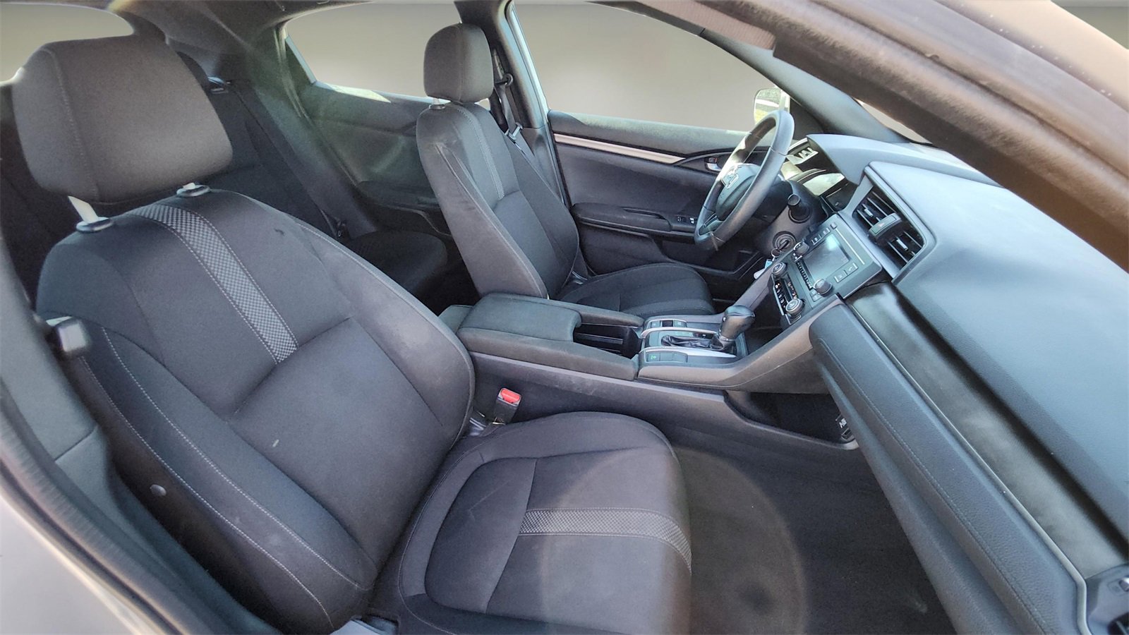 Used 2020 Honda Civic LX image 9