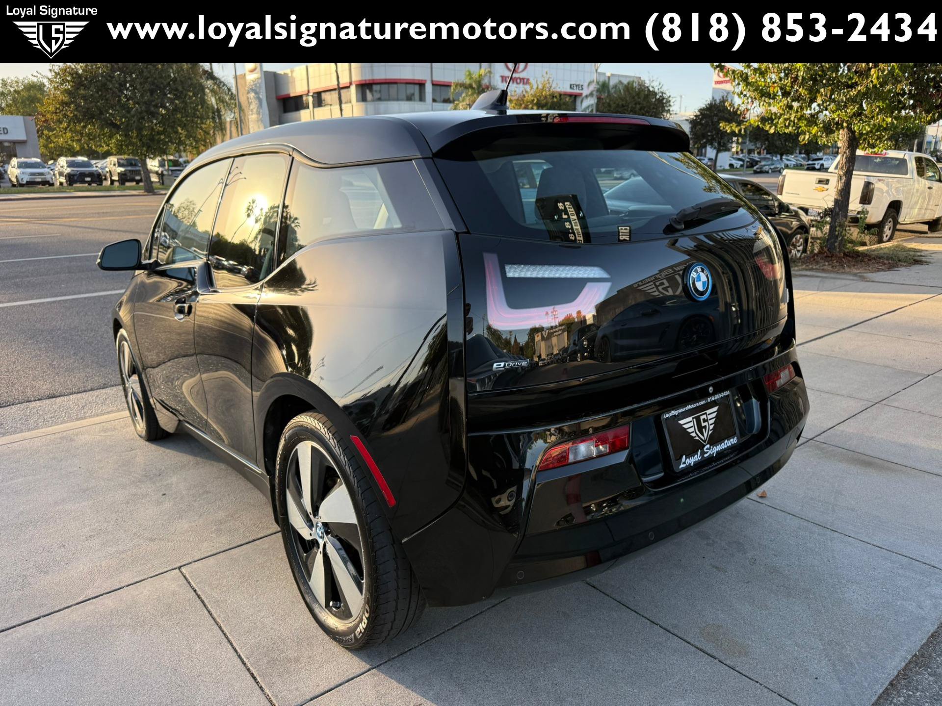 Used 2017 BMW i3 w/ Range Extender RWD image 5