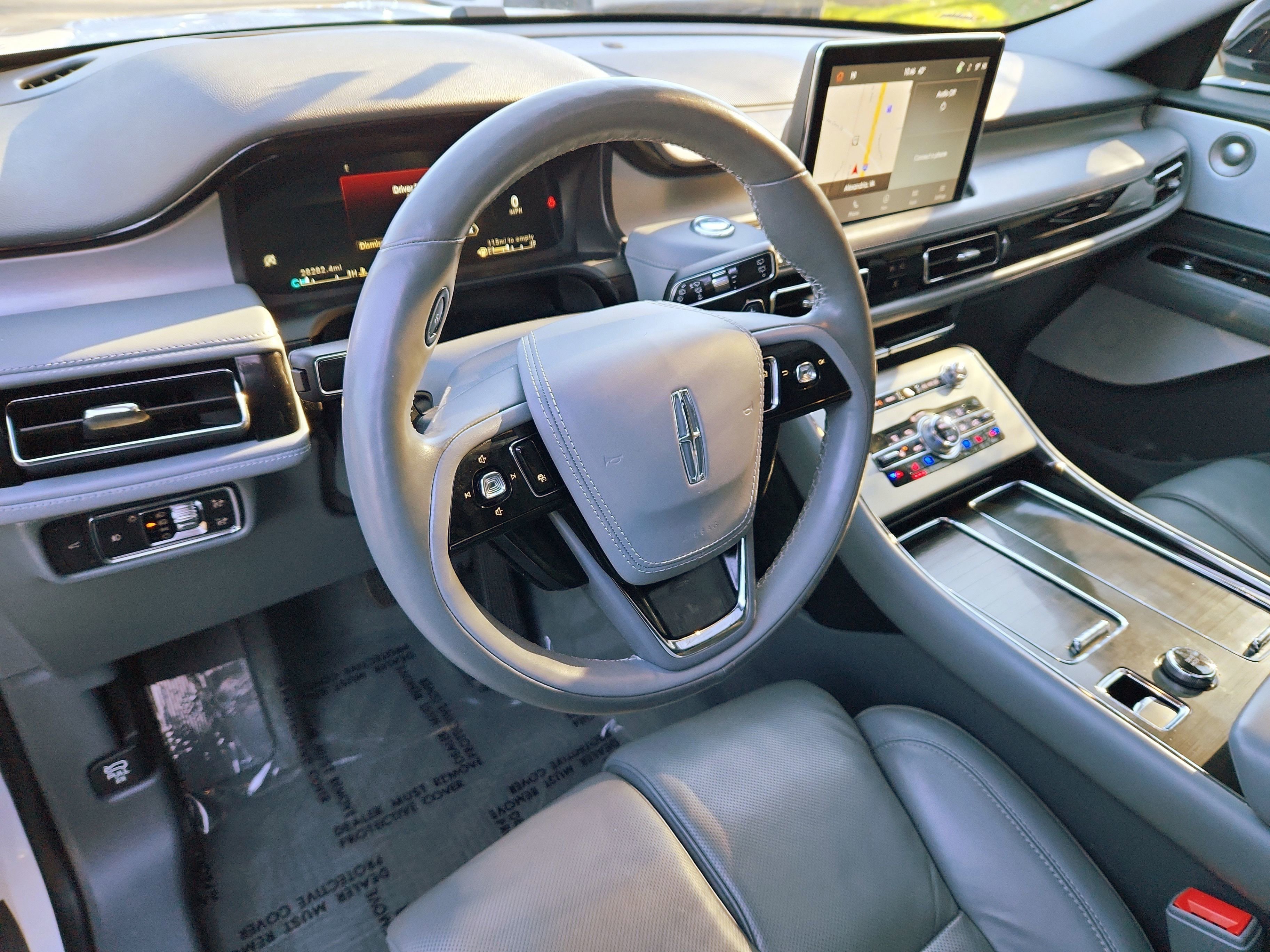 Used 2021 Lincoln Aviator Reserve w/ Equipment Group 202A image 15