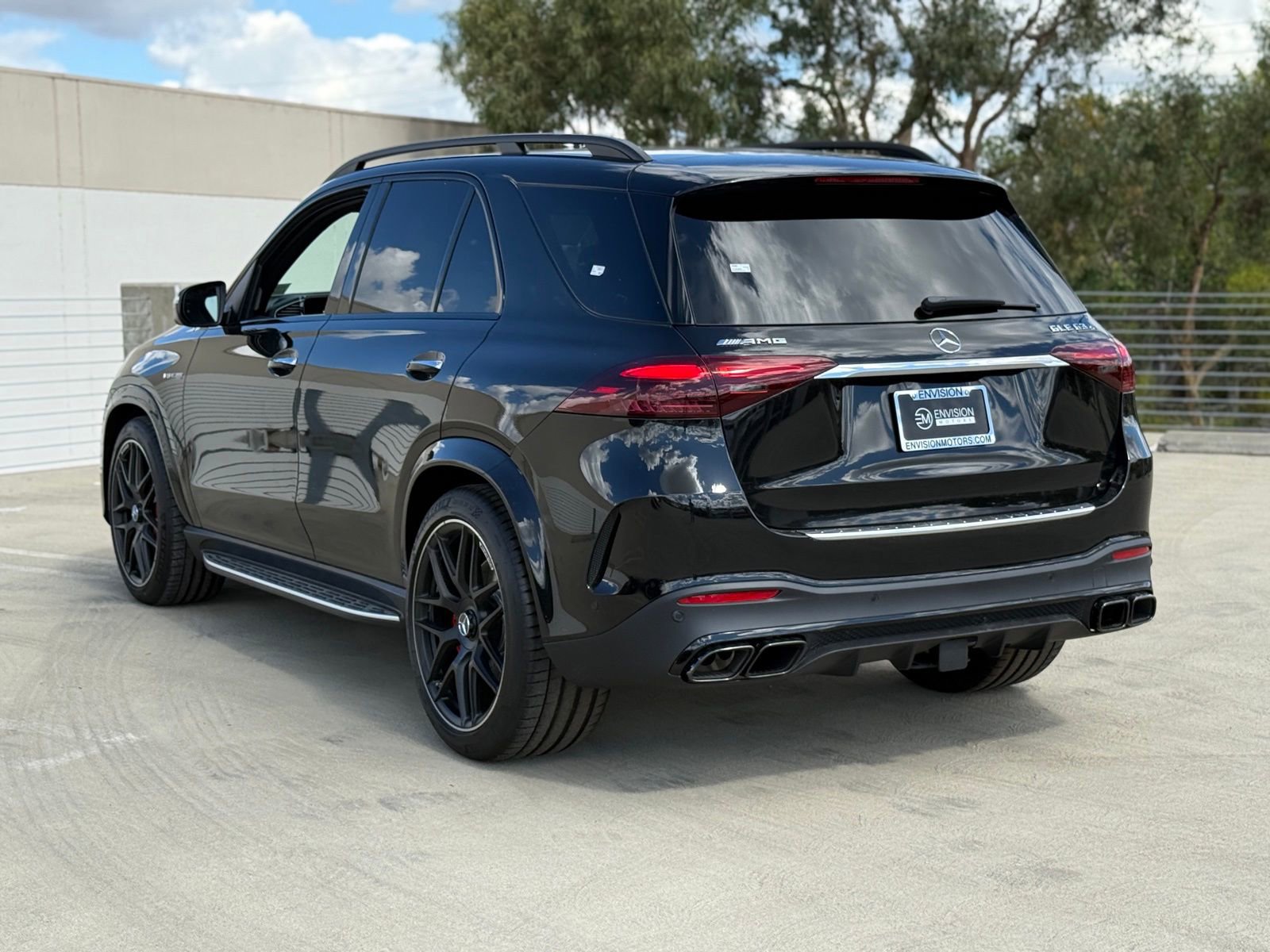 New 2026 Mercedes-Benz GLE 63 AMG S image 9