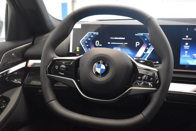 New 2027 BMW 530i xDrive w/ Premium Package AWD/4WD image 24