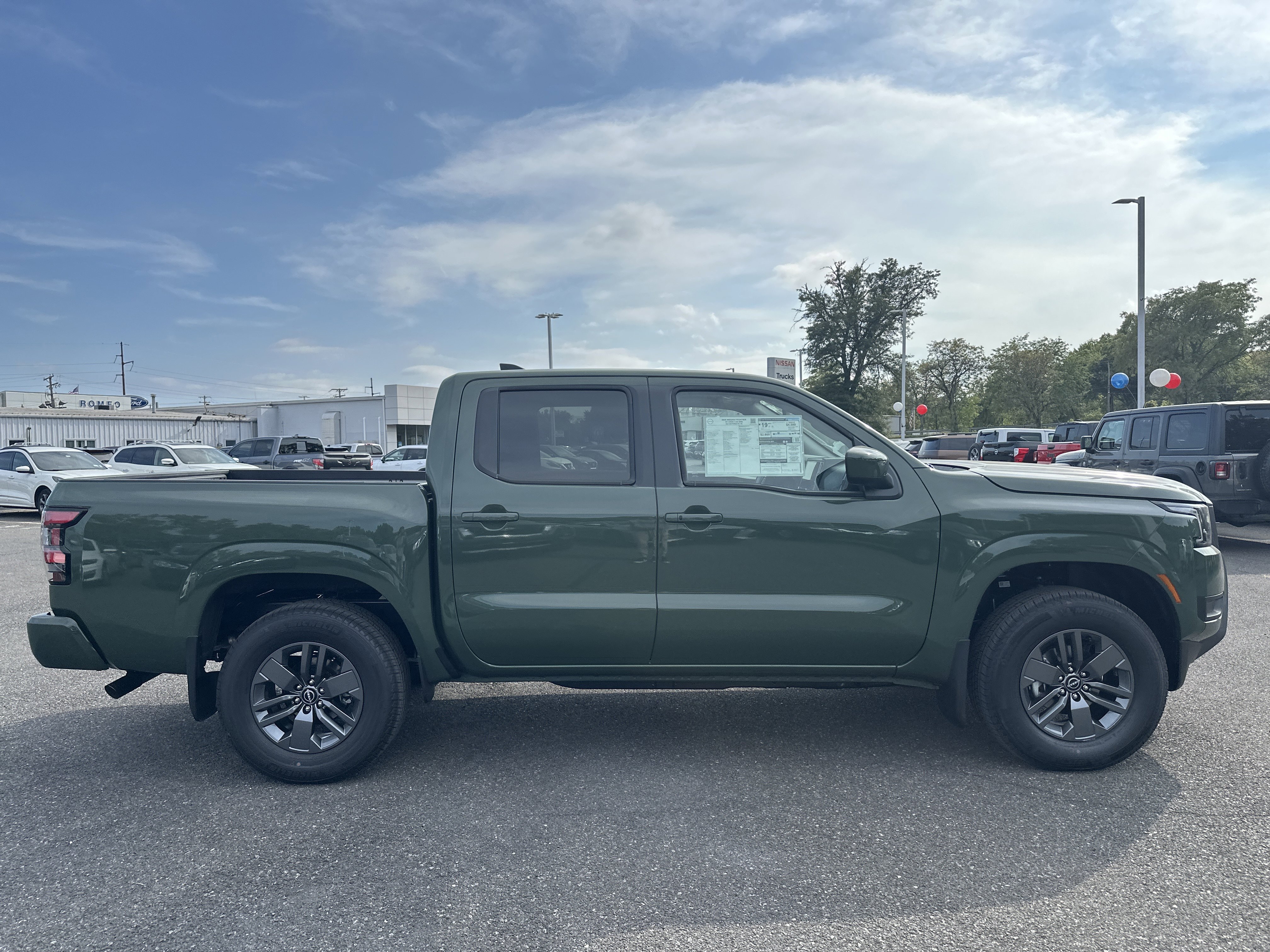 New 2026 Nissan Frontier SV w/ SV Convenience Package image 4