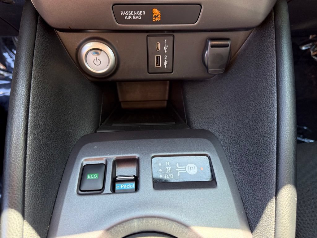 Certified 2024 Nissan Leaf S FWD image 19