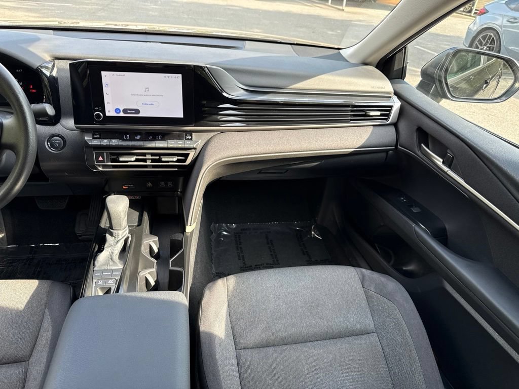Used 2025 Toyota Camry LE FWD image 34