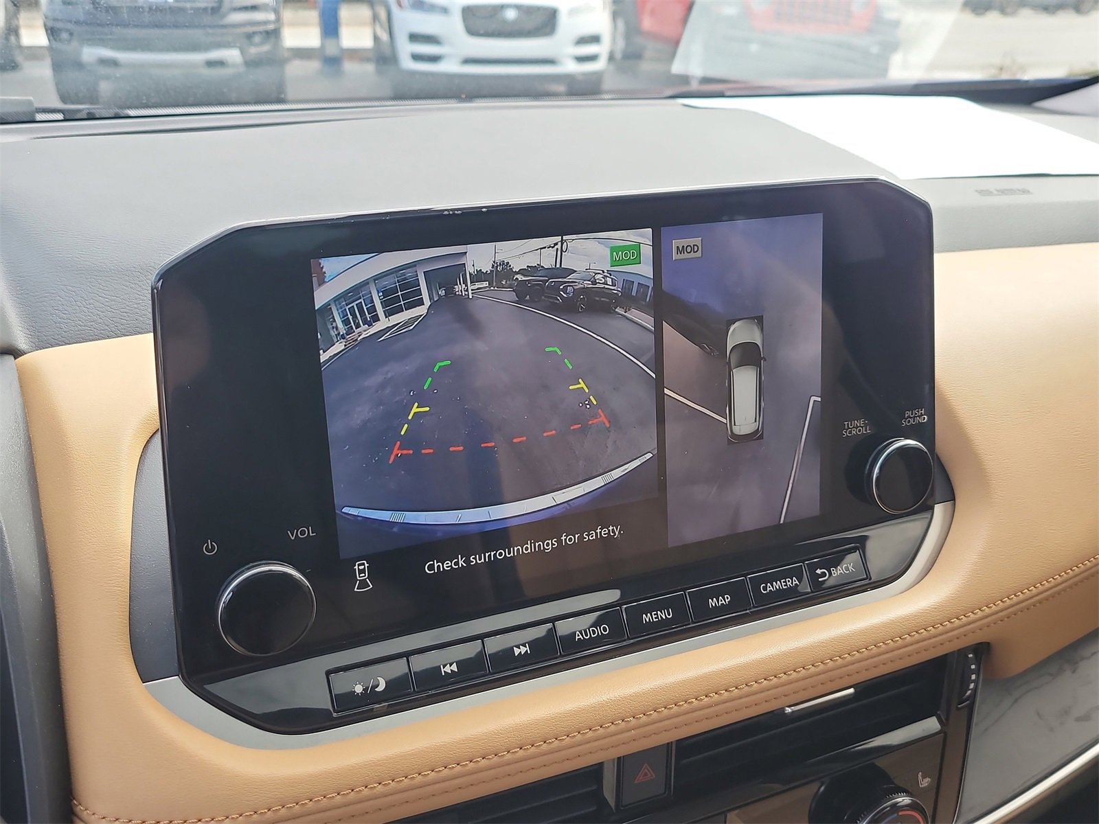 Used 2021 Nissan Rogue Platinum image 24