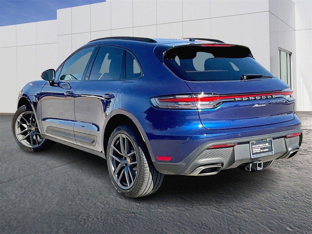 Used 2024 Porsche Macan image 3