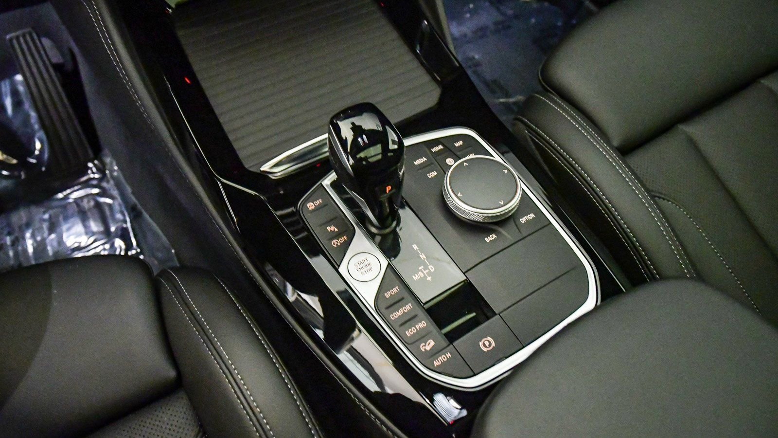 Certified 2023 BMW X4 xDrive30i w/ Convenience Package image 20