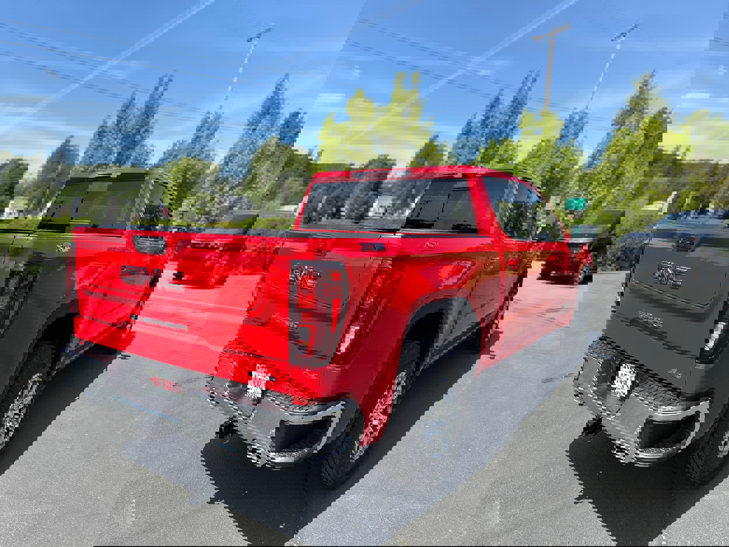 New 2025 GMC Sierra 1500 SLE image 5