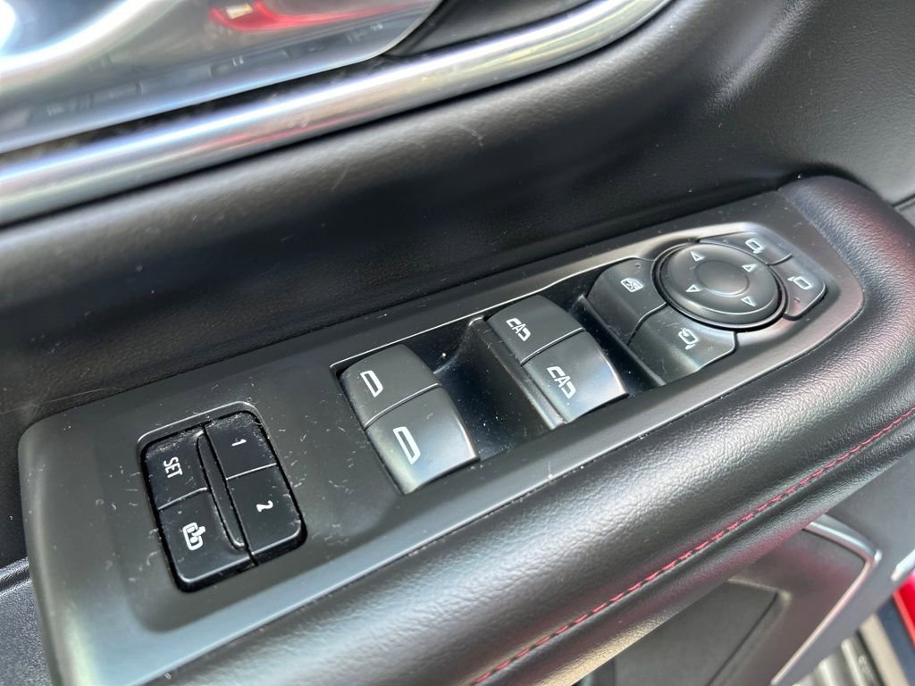 Used 2021 Chevrolet Suburban RST w/ Luxury Package AWD/4WD image 19