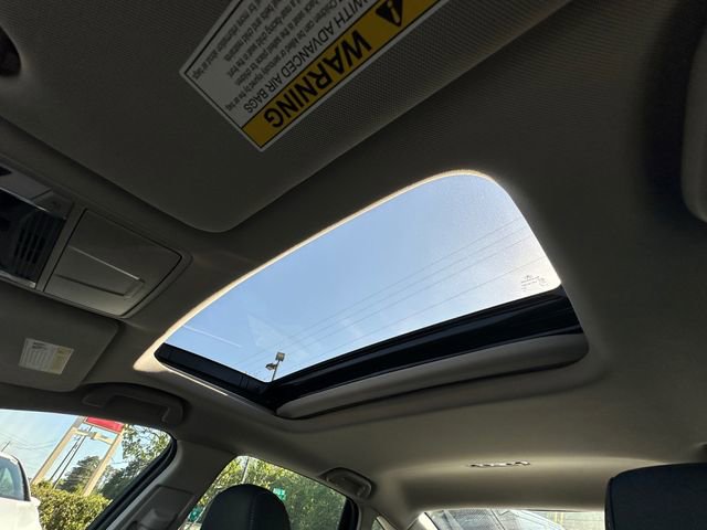 Used 2022 Acura TLX w/ Technology Package image 27