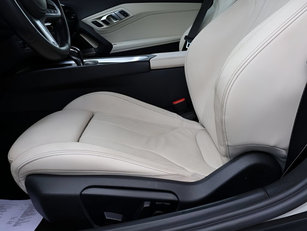 Used 2019 BMW Z4 sDrive30i w/ M Sport Package RWD image 40