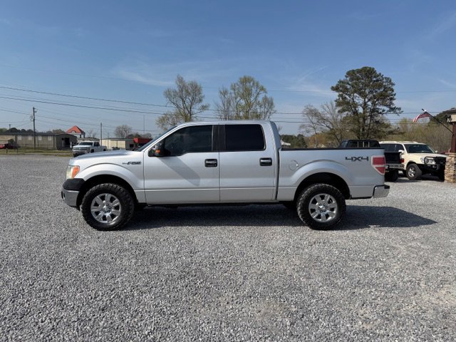 Used 2011 Ford F150 XLT w/ XLT Chrome Pkg AWD/4WD image 3