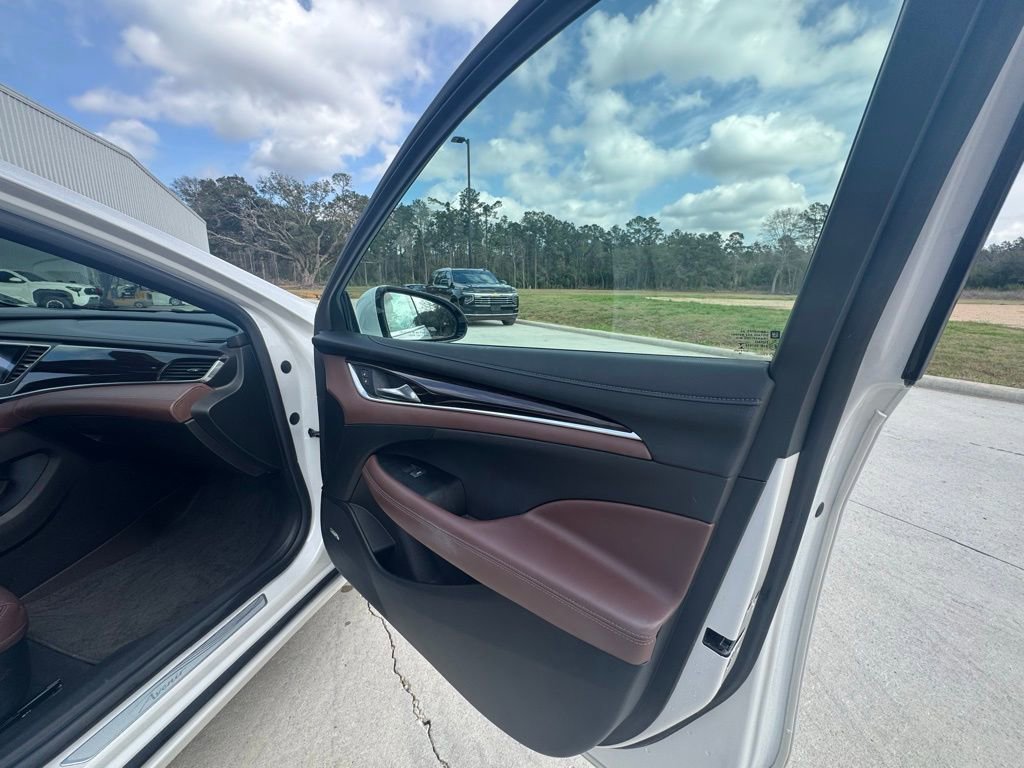 Used 2019 Buick LaCrosse Avenir image 18