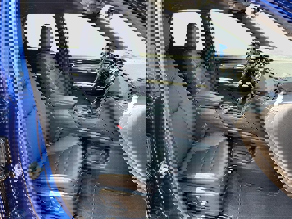 New 2025 Cadillac XT5 Luxury image 28