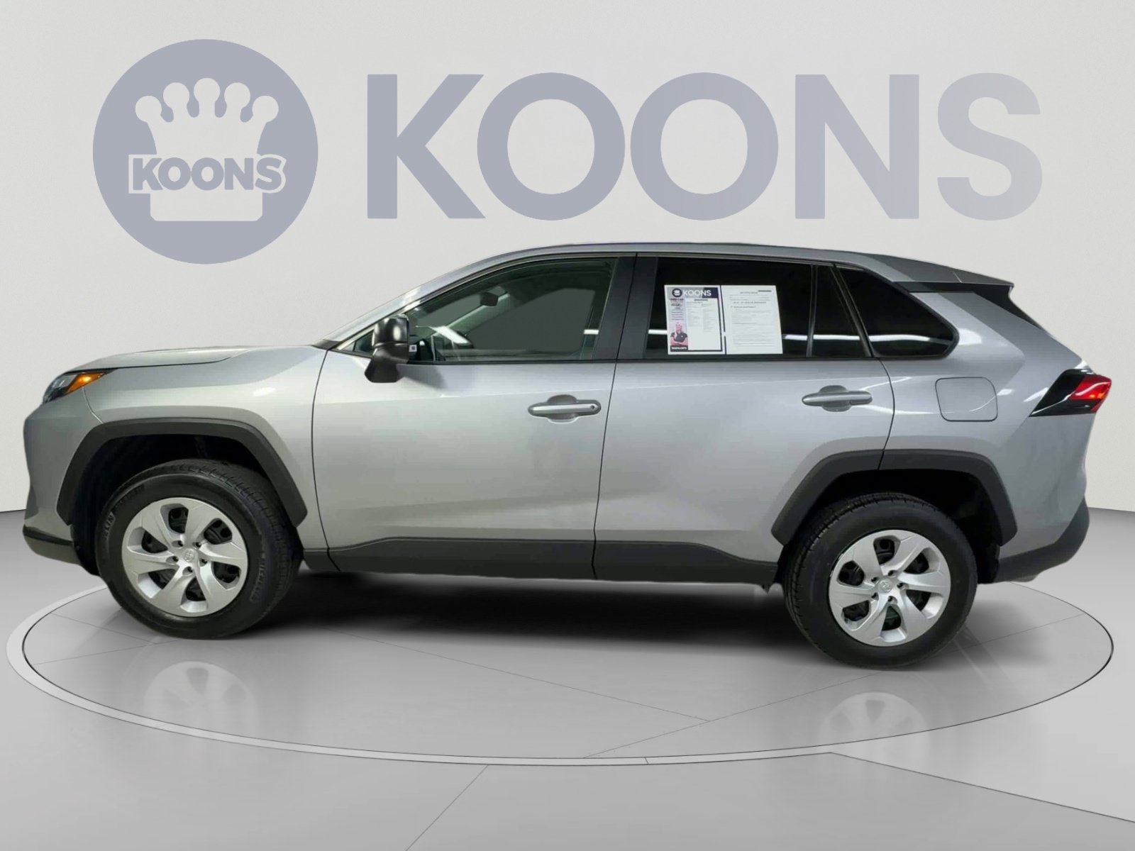Used 2025 Toyota RAV4 LE AWD/4WD image 7