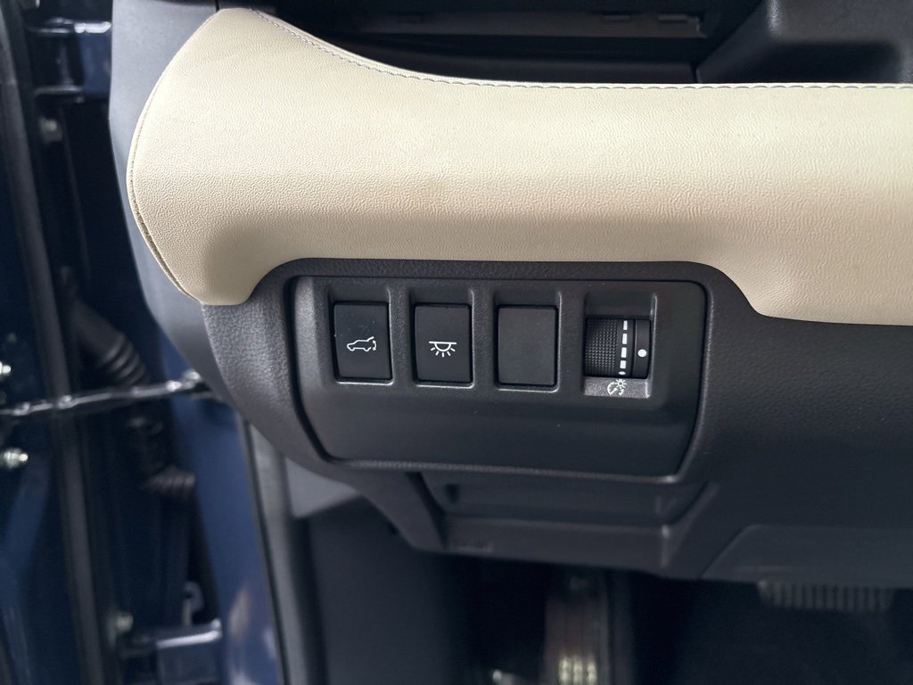 Certified 2023 Subaru Ascent Limited w/ Technology Package image 22