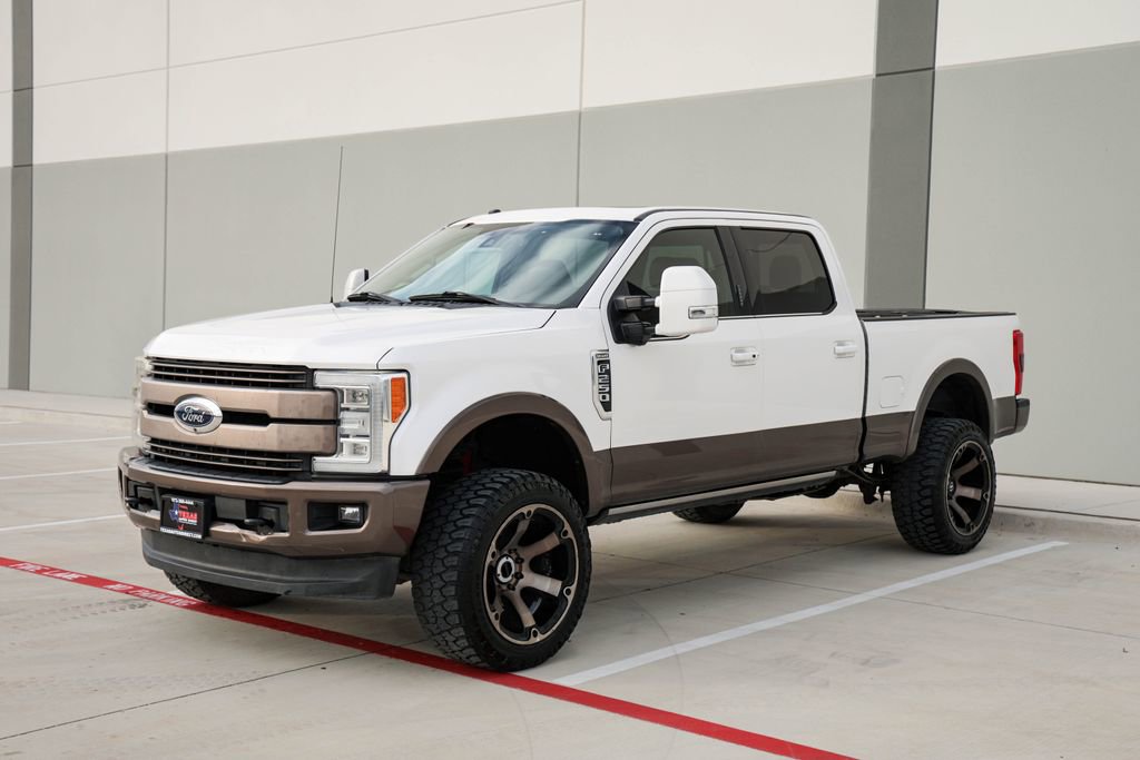Used 2017 Ford F250 King Ranch w/ King Ranch Ultimate Package AWD/4WD image 4