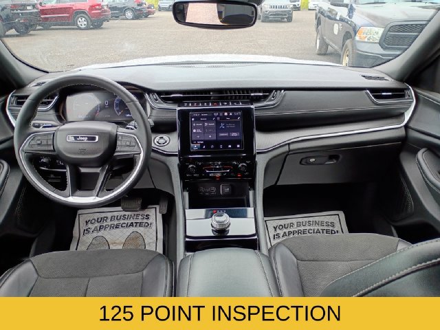 Used 2023 Jeep Grand Cherokee L Laredo AWD/4WD image 9