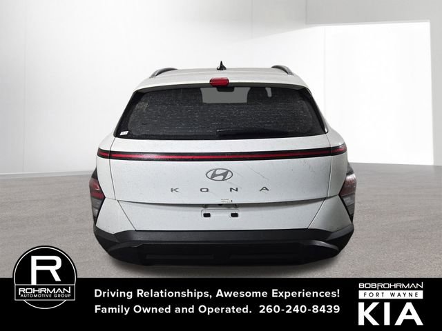 Used 2025 Hyundai Kona SEL image 7