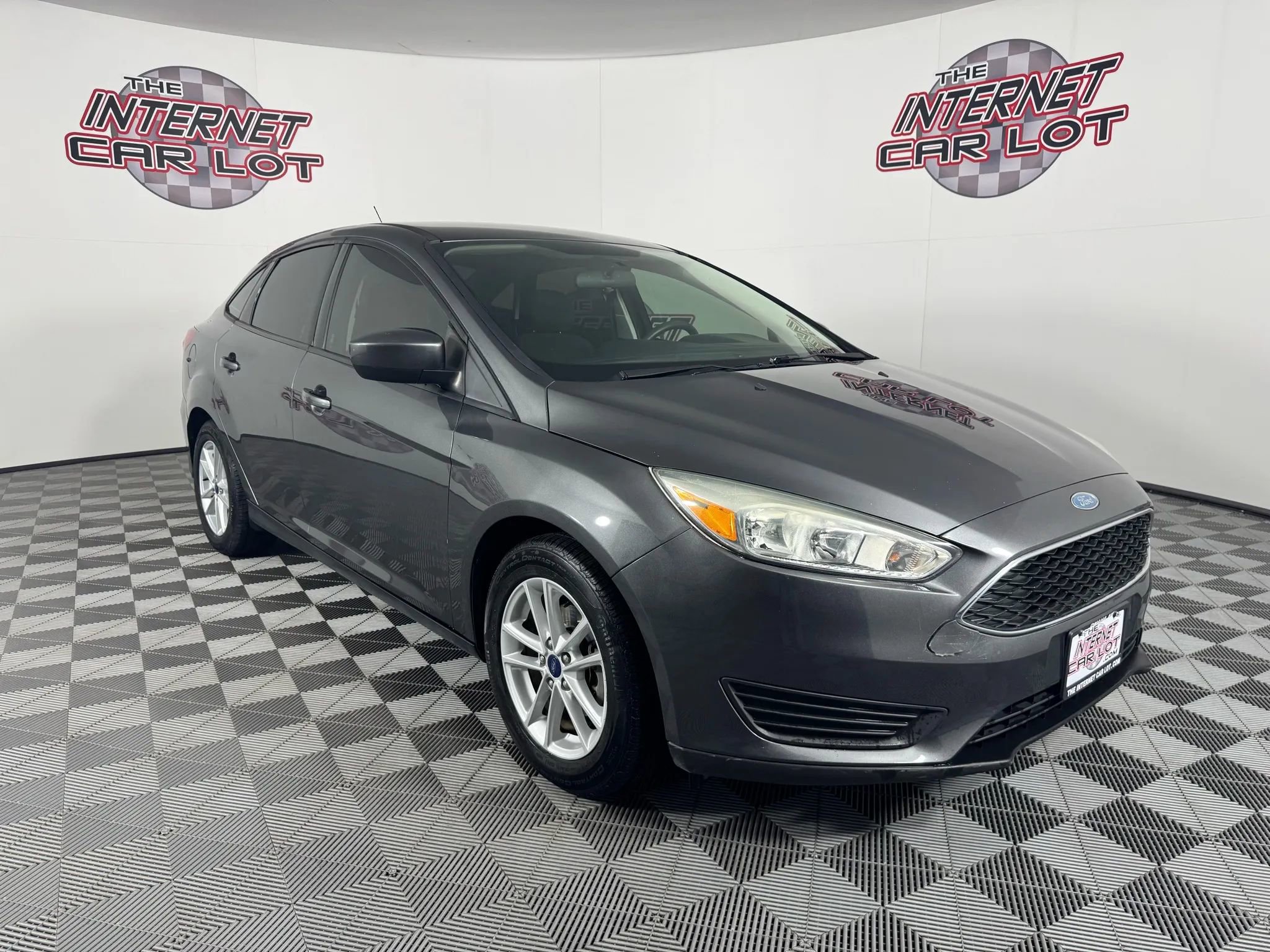 Used 2018 Ford Focus SE FWD image 9