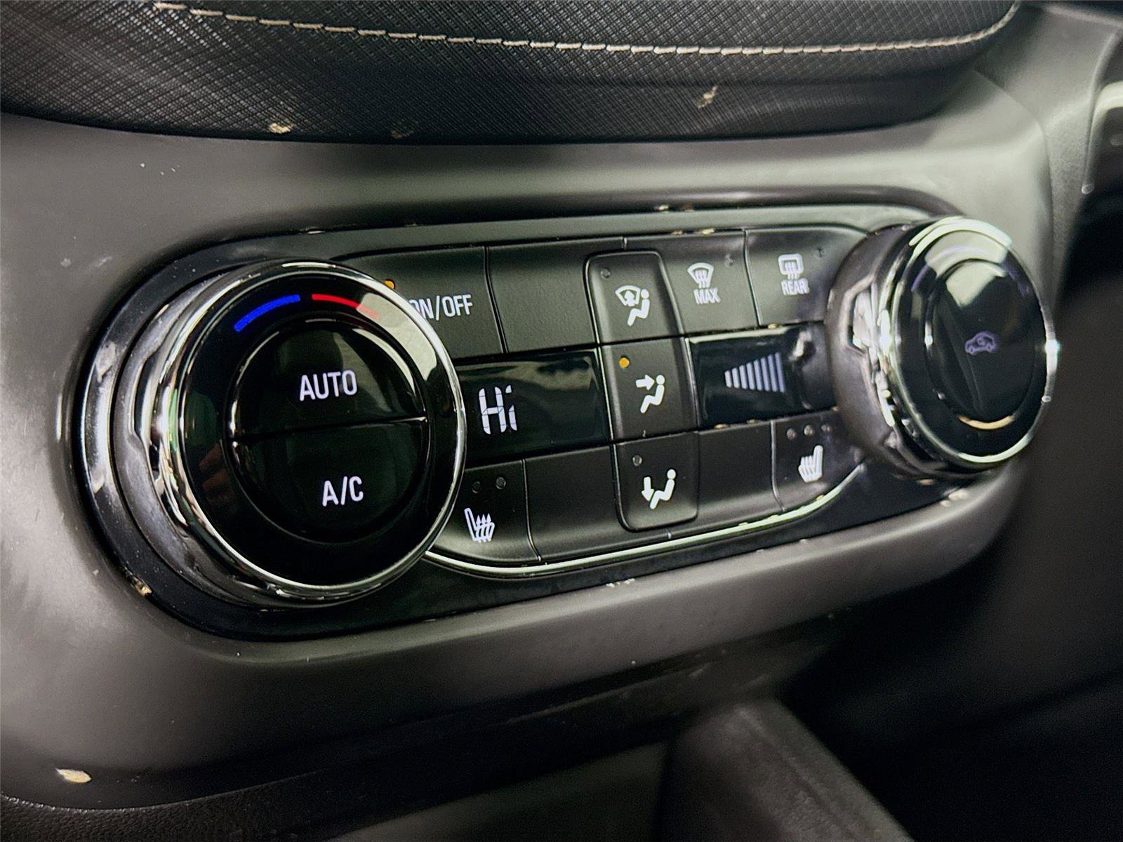 Used 2023 Chevrolet TrailBlazer ACTIV w/ Convenience Package image 15