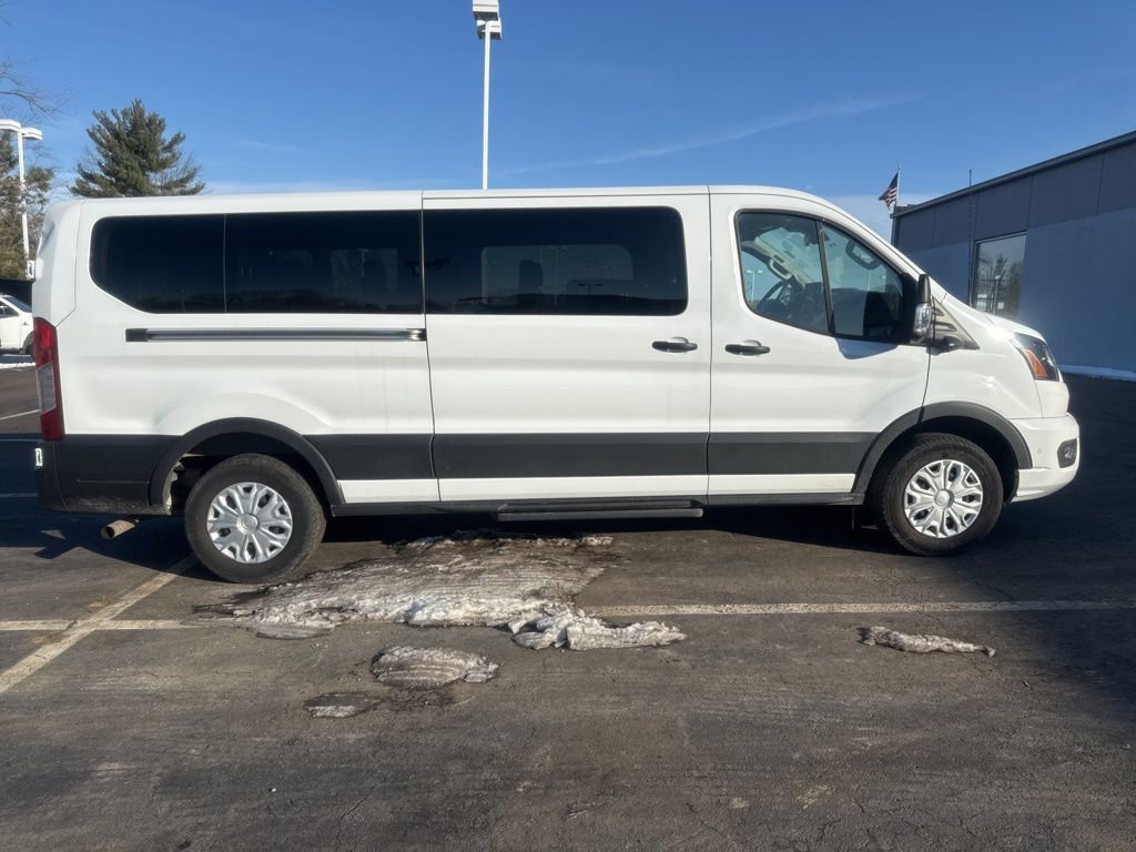 Used 2023 Ford Transit 350 XLT image 2