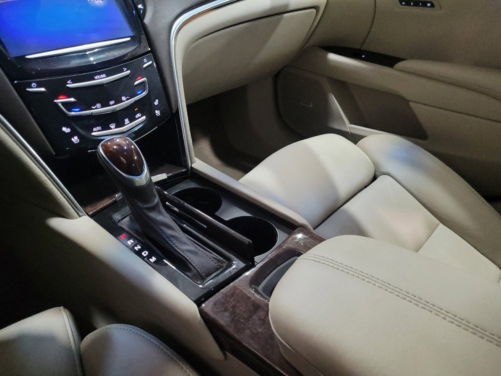 Used 2014 Cadillac XTS Luxury w/ Driver Awareness Package FWD image 26