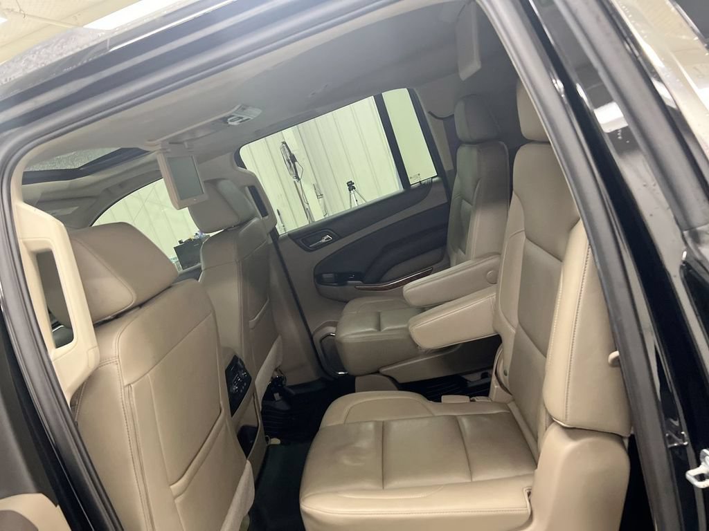 Used 2017 Chevrolet Suburban Premier AWD/4WD image 23
