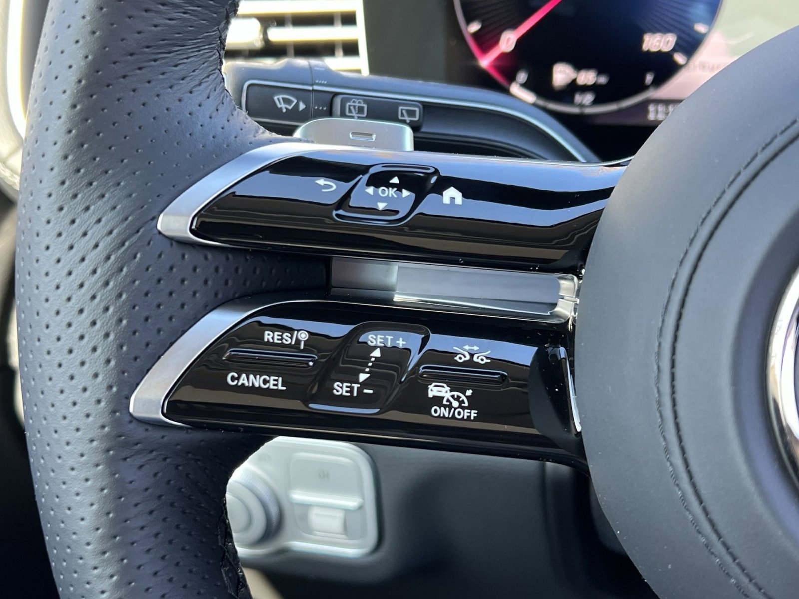 New 2026 Mercedes-Benz GLS 450 GLS 450 image 32