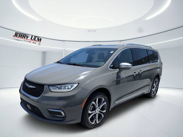 Used 2021 Chrysler Pacifica Pinnacle AWD/4WD image 7