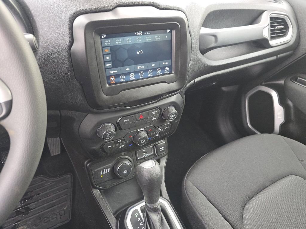 Used 2021 Jeep Renegade Sport image 26