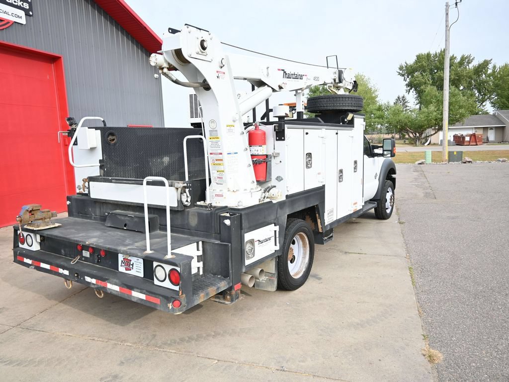 Used 2016 Ford F550 2WD Regular Cab Super Duty image 9
