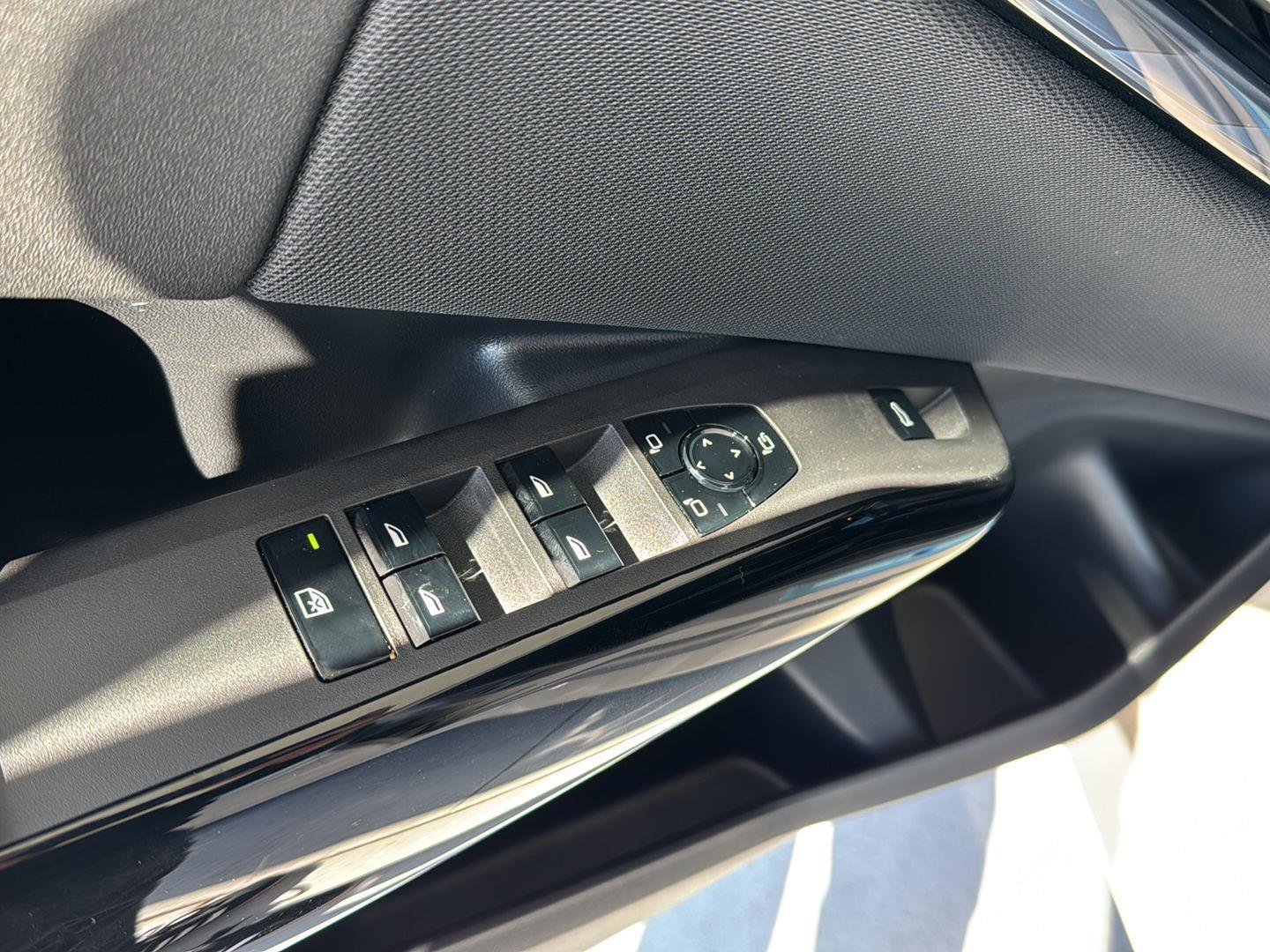 New 2026 BMW X3 M50 w/ Premium Package image 25