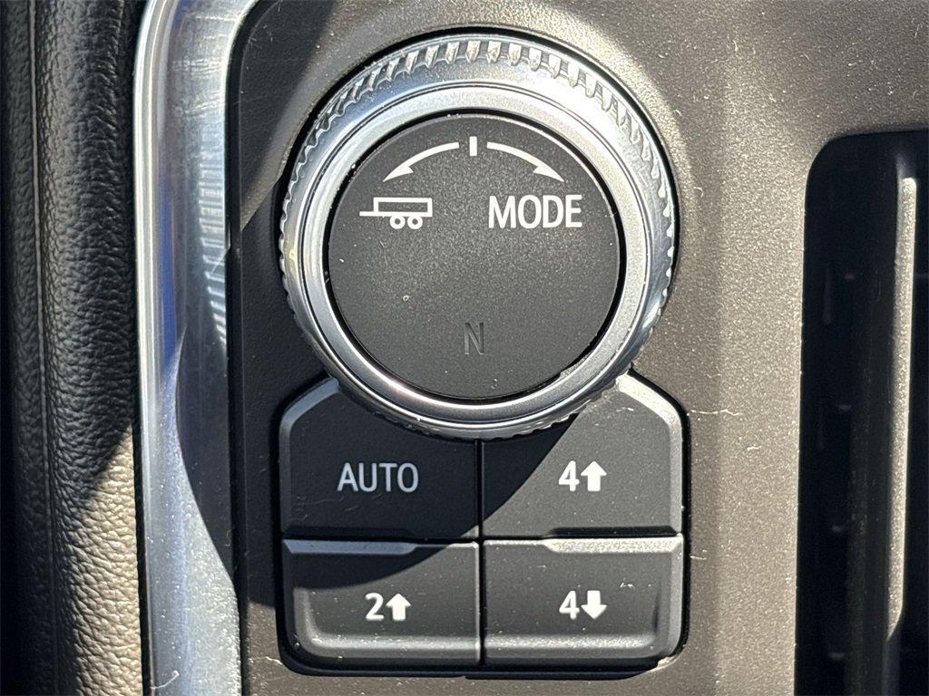 Used 2023 GMC Sierra 3500 Denali w/ Denali Ultimate Package image 24