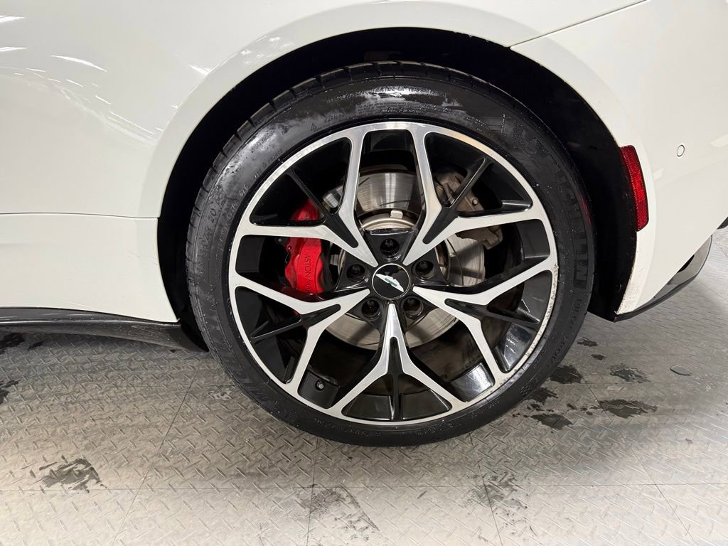 Used 2019 Aston Martin DB11 Volante image 7