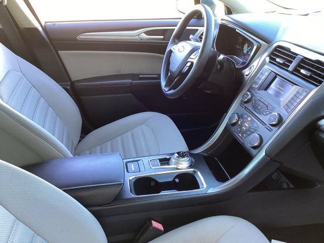 Used 2018 Ford Fusion S FWD image 17
