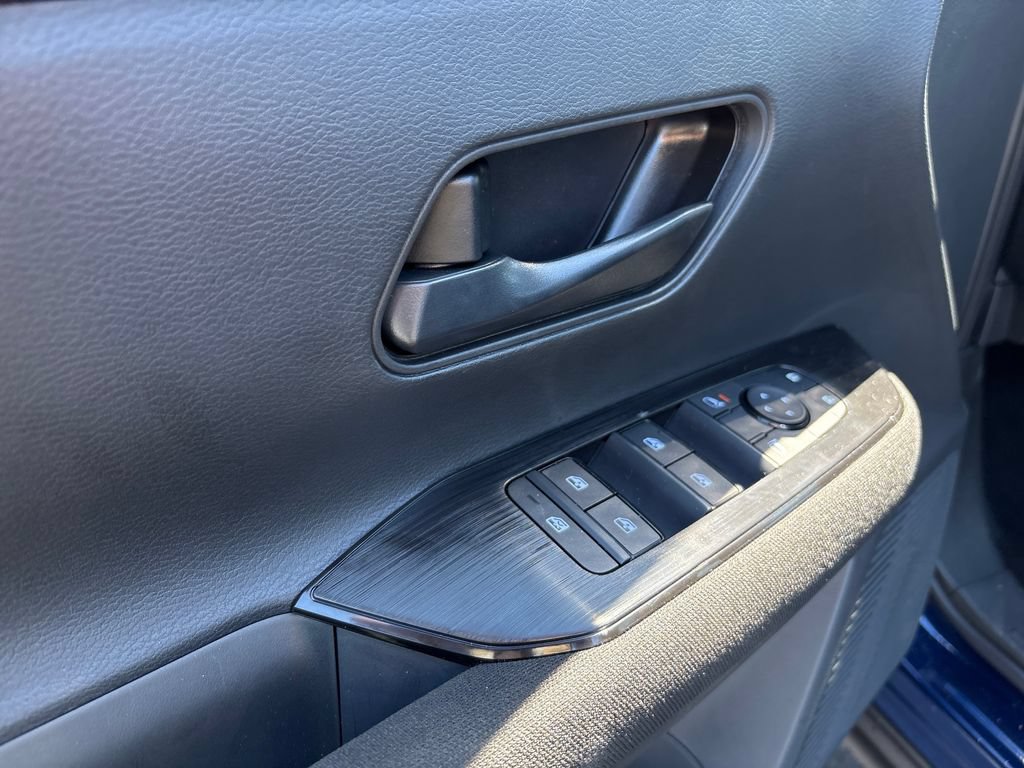 New 2026 Nissan Kicks S FWD image 12