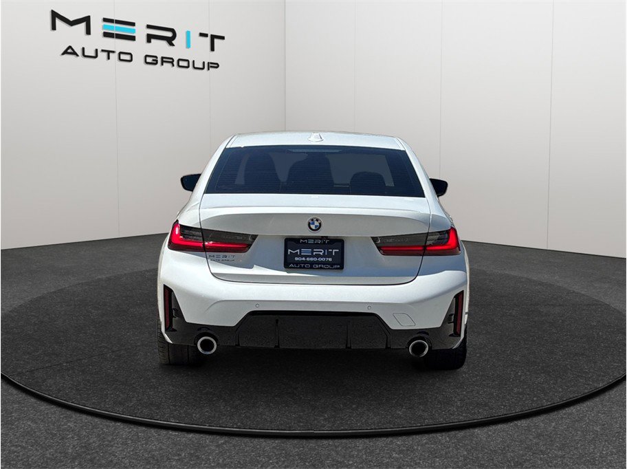 Used 2023 BMW 330i xDrive Sedan w/ M Sport Package image 8