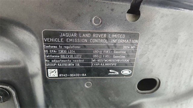 Used 2024 Land Rover Discovery Dynamic SE image 67