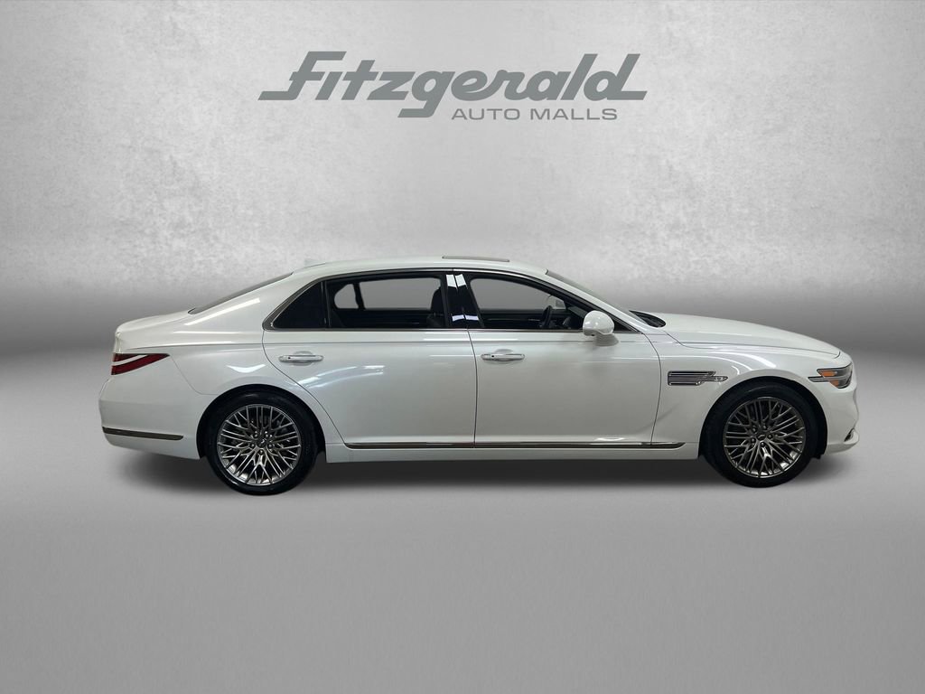 Used 2021 Genesis G90 3.3T Premium RWD image 8