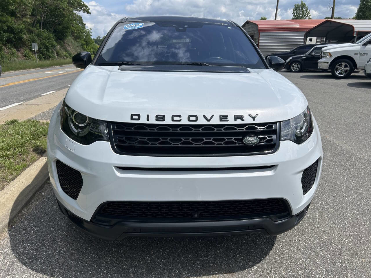 Used 2019 Land Rover Discovery Sport HSE AWD/4WD image 10