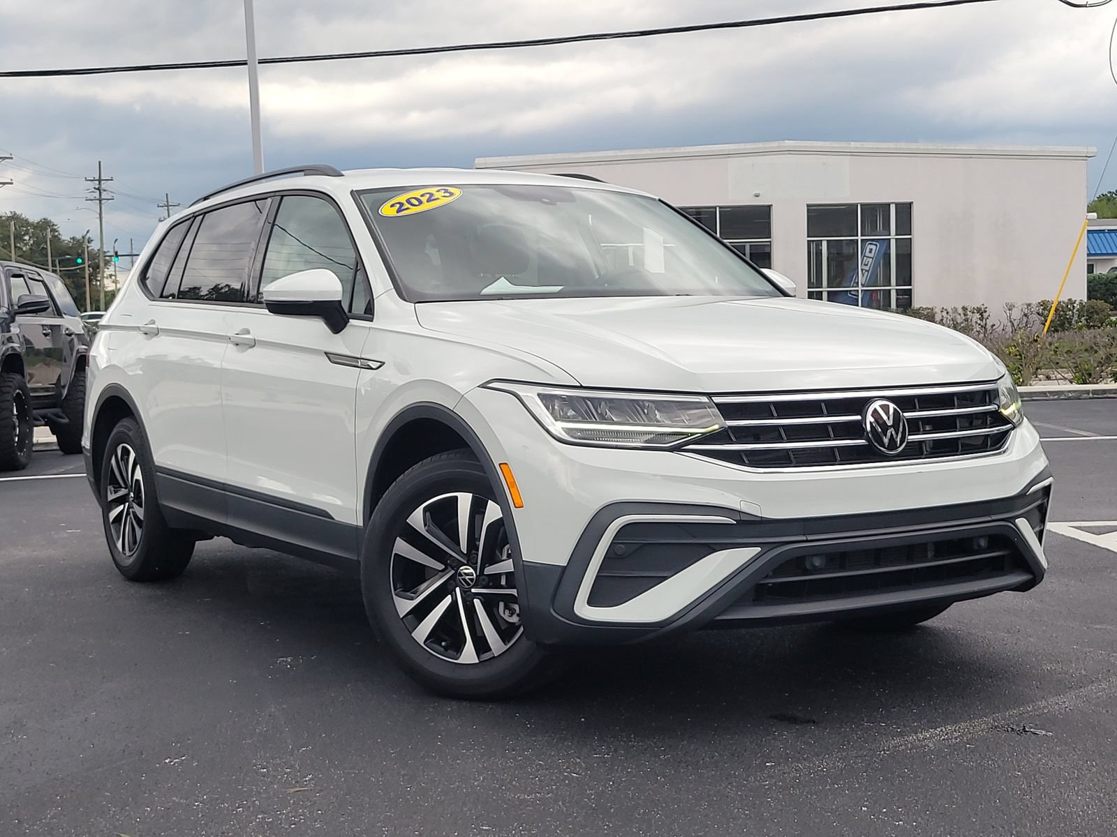 Used 2023 Volkswagen Tiguan S FWD image 33
