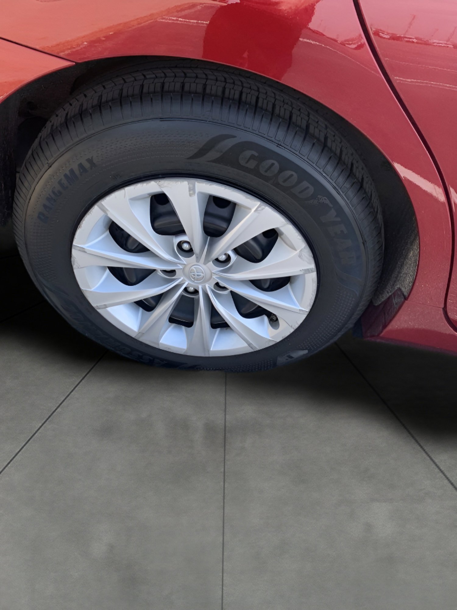 Used 2017 Toyota Camry LE FWD image 24