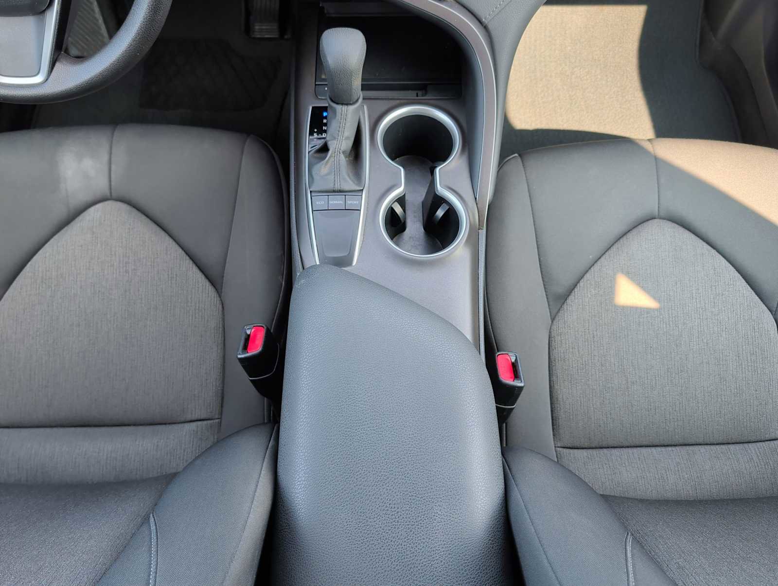 Used 2024 Toyota Camry LE image 22